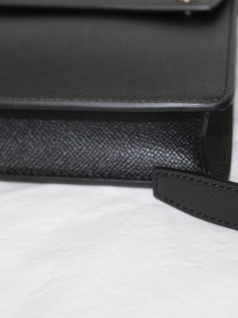 Burberry Grained Leather Black Crossbody Shoulder Bag 2 Way Strap Black Snap Zip - Picture 10 of 15